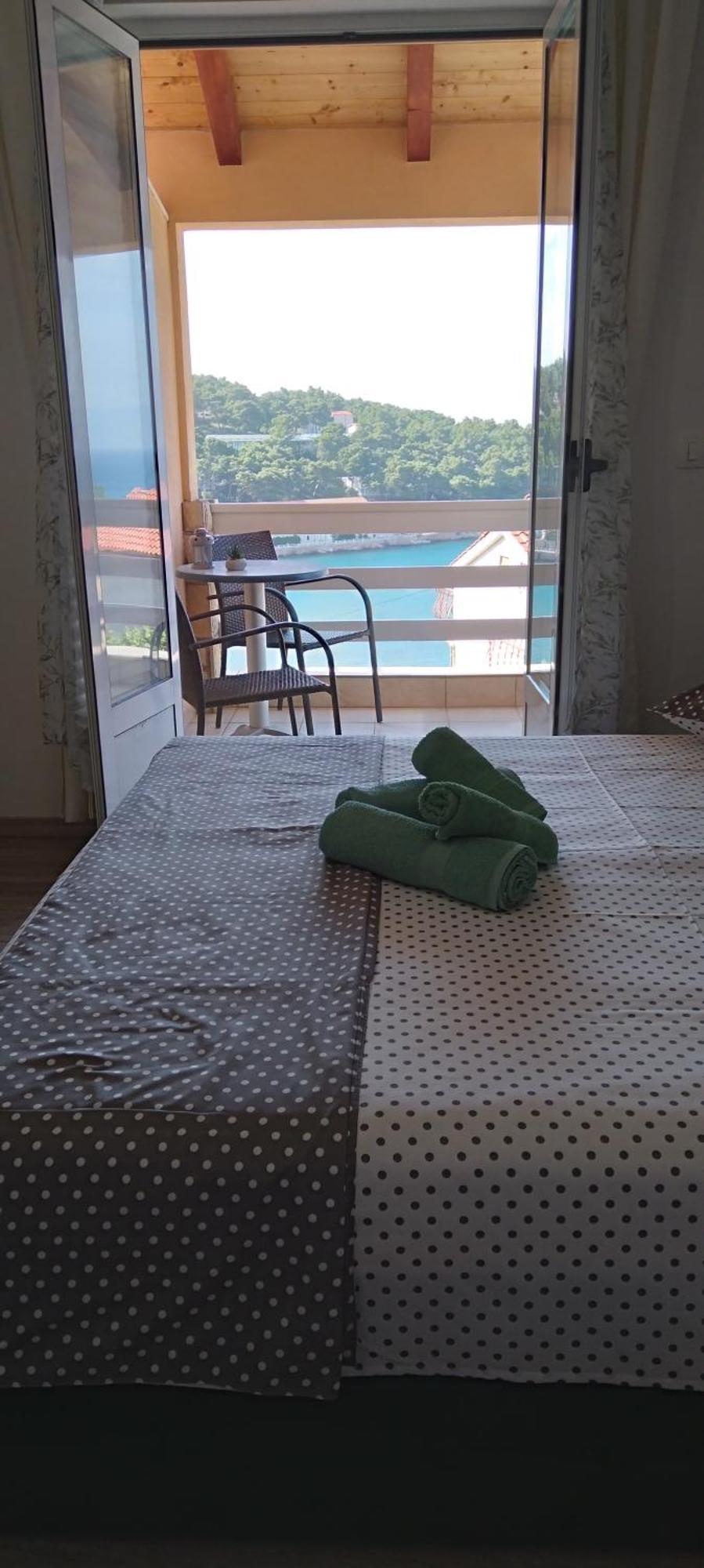 Apartment Seaview Jelsa Racic ภายนอก รูปภาพ